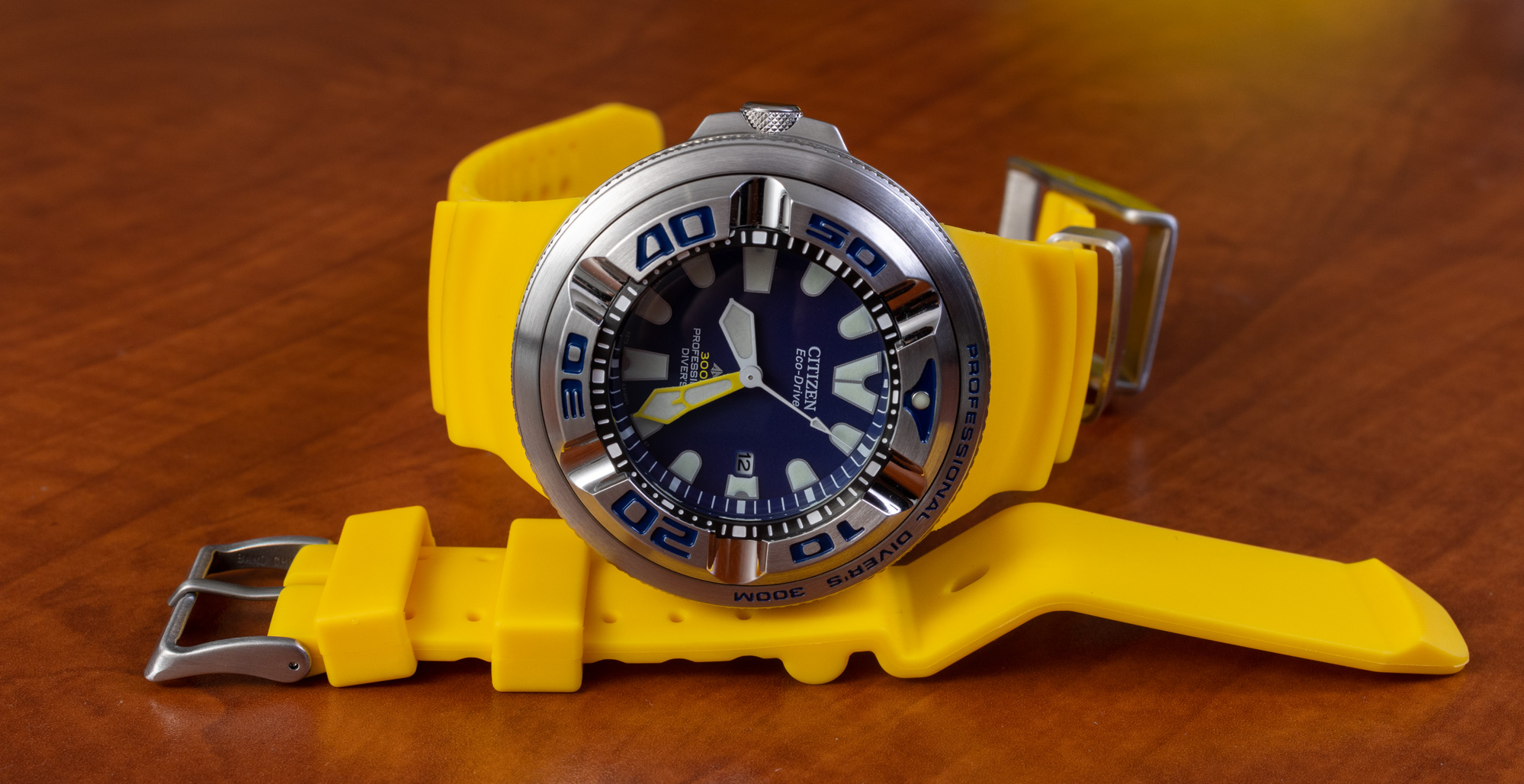 Đồng hồ Citizen Promaster Eco-Drive Dive 'Ecozilla' BJ8058-06L